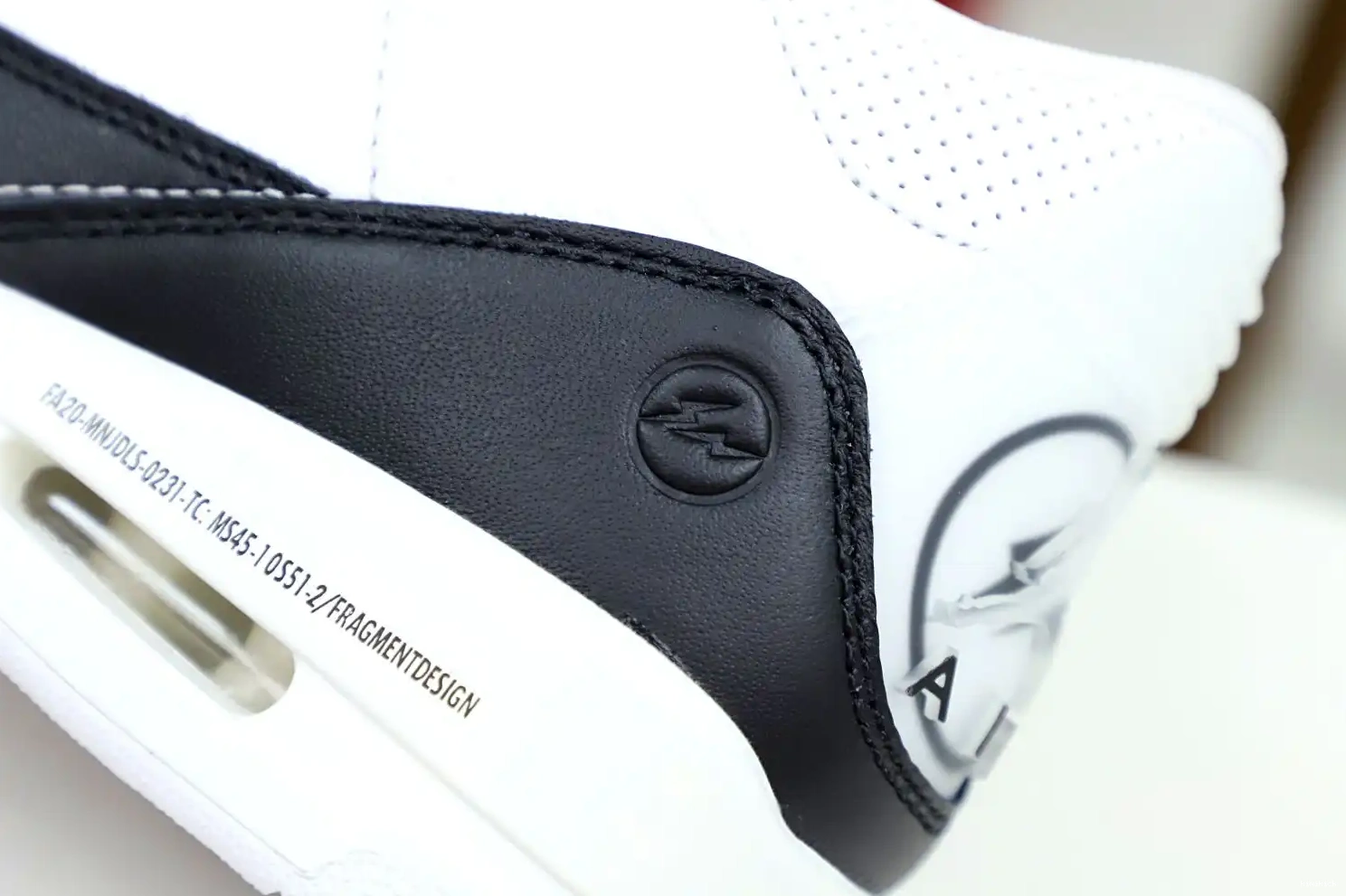 SP 'WHITE' JORDAN 3 Kimikick AIR RETRO DESIGN FRAGMENT X 0414